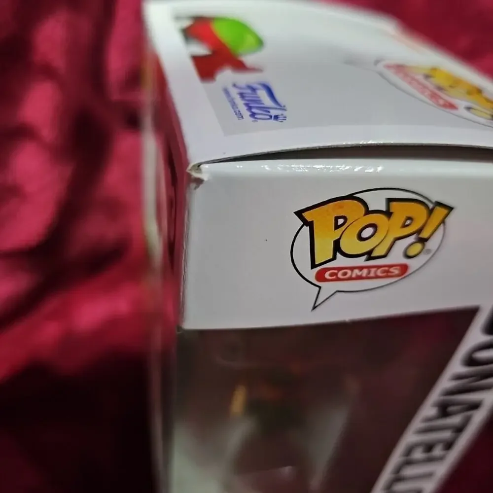 Funko POP! Comics Teenage Mutant Ninja Turtles: Donatello Previews Exclusive - Picture 6 of 9